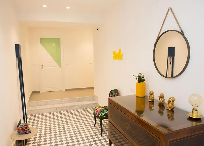 ゲストハウス Cocor & Design 4*